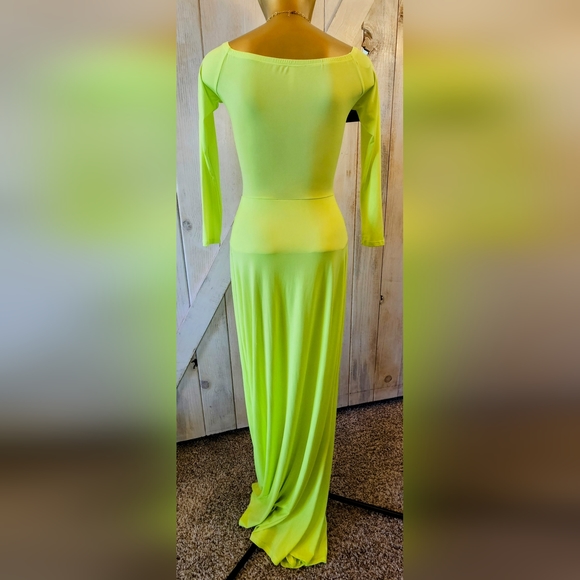 Florissant Green on or off the  Shoulder, Spandex Dress, M/Lg - Picture 4 of 6